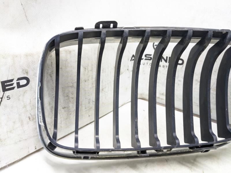 2011-2013 BMW 3281I Front Right  Radiator Grille 51-13-7-254-970 OEM