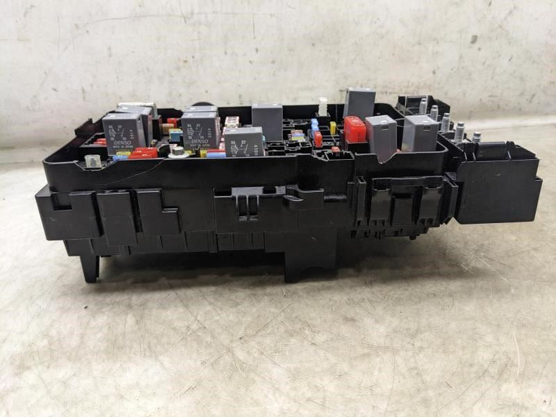 2016-2018 Jeep Cherokee Engine Relay Fuse Box 68264530AD OEM - Alshned Auto Parts