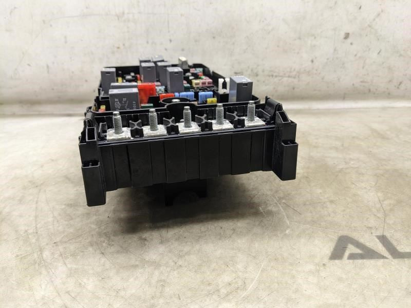 2016-2018 Jeep Cherokee Engine Relay Fuse Box 68264530AD OEM - Alshned Auto Parts