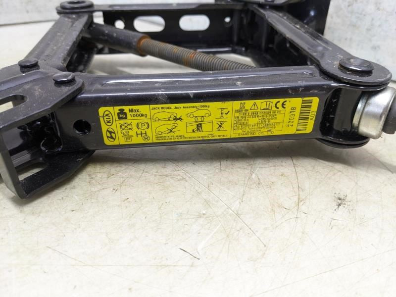 2015-2023 Hyundai Sonata Spare Tire Floor Jack 09110-C1000 OEM - Alshned Auto Parts