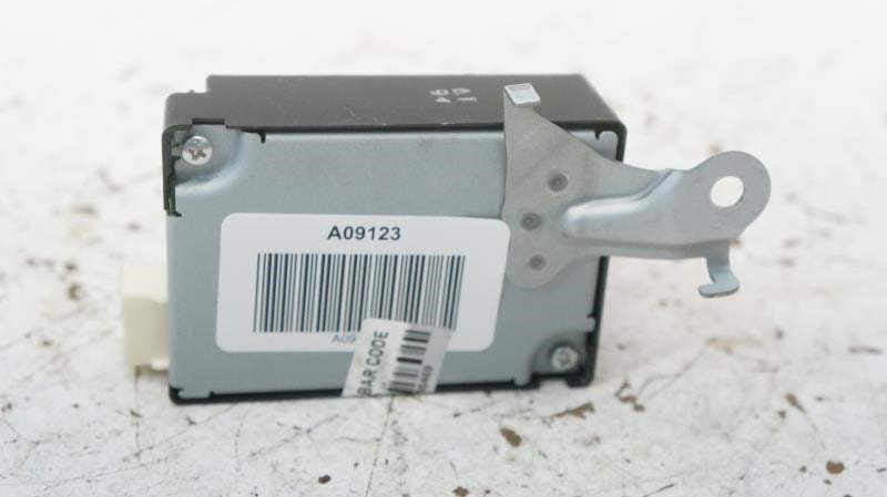 2016 Toyota Prius Keyless Entry Electrical Key Control Module 897B0-47020 OEM - Alshned Auto Parts