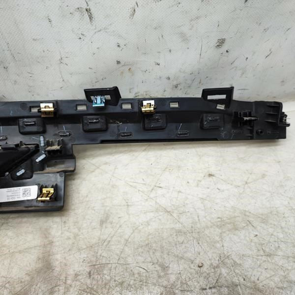 2019-2023 Cadillac XT4 Dash Right Bezel Molding w/ Air Vent 84546018 OEM *ReaD* - Alshned Auto Parts