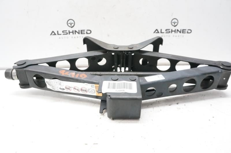 2020 Chevrolet Traverse Scissor Lift Jack 13591684 OEM - Alshned Auto Parts