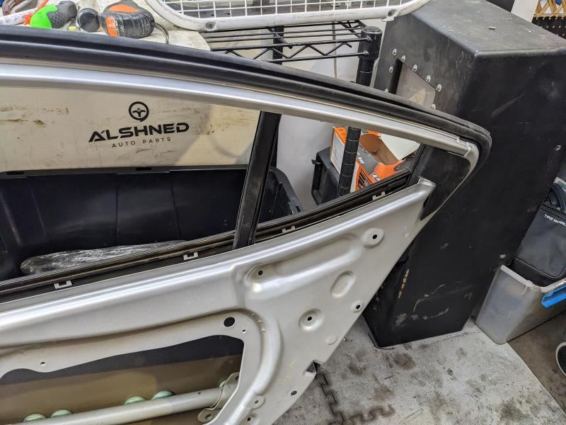 2017-2020 Hyundai Elantra Sedan US Rear Right Door Shell 77004-F3000 OEM *ReaD* - Alshned Auto Parts