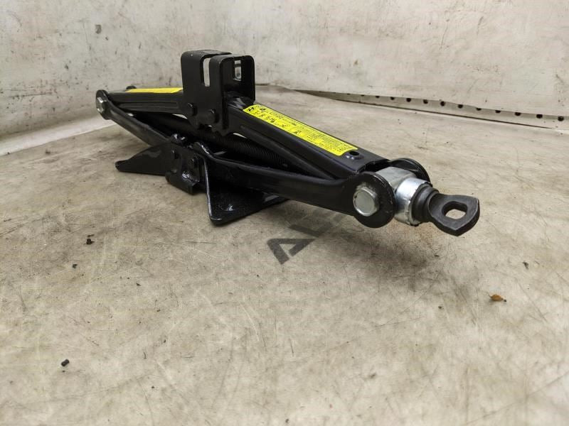 2015 Hyundai Tucson Lift Jack 09110-2S100 OEM - Alshned Auto Parts