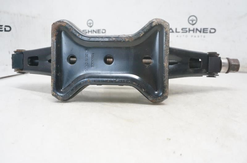 2015 Chevrolet Impala Lift Jack 13581762 OEM - Alshned Auto Parts