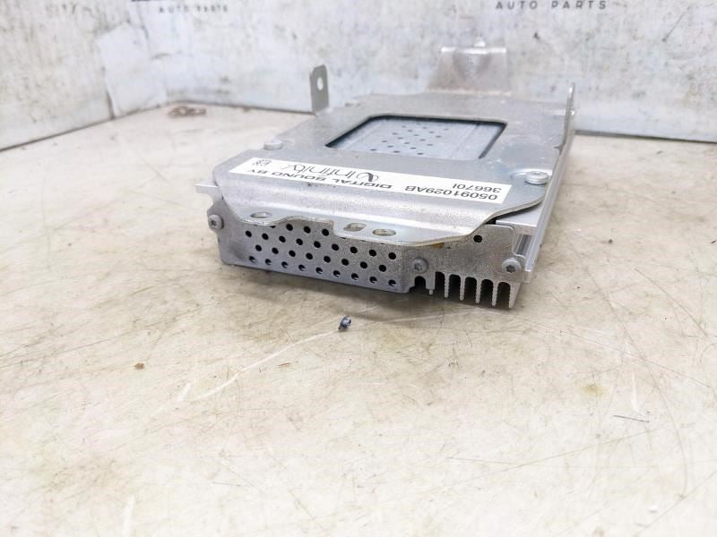 2011-2012 Jeep Wrangler Radio Stereo System Amplifier 05091029AB OEM - Alshned Auto Parts