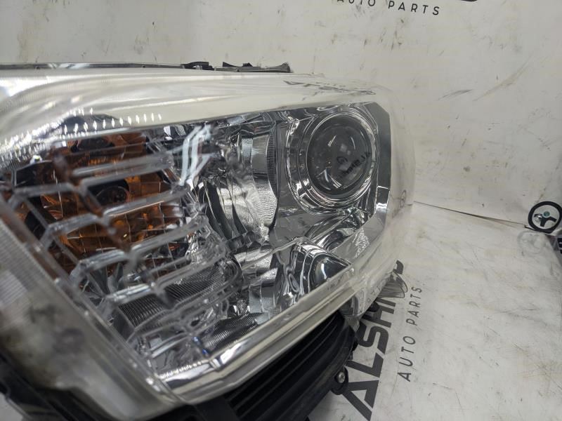 18-21 Toyota Tacoma Front Left Headlamp Headlight 81150-04262 OEM *ReaD* *ASIS* - Alshned Auto Parts