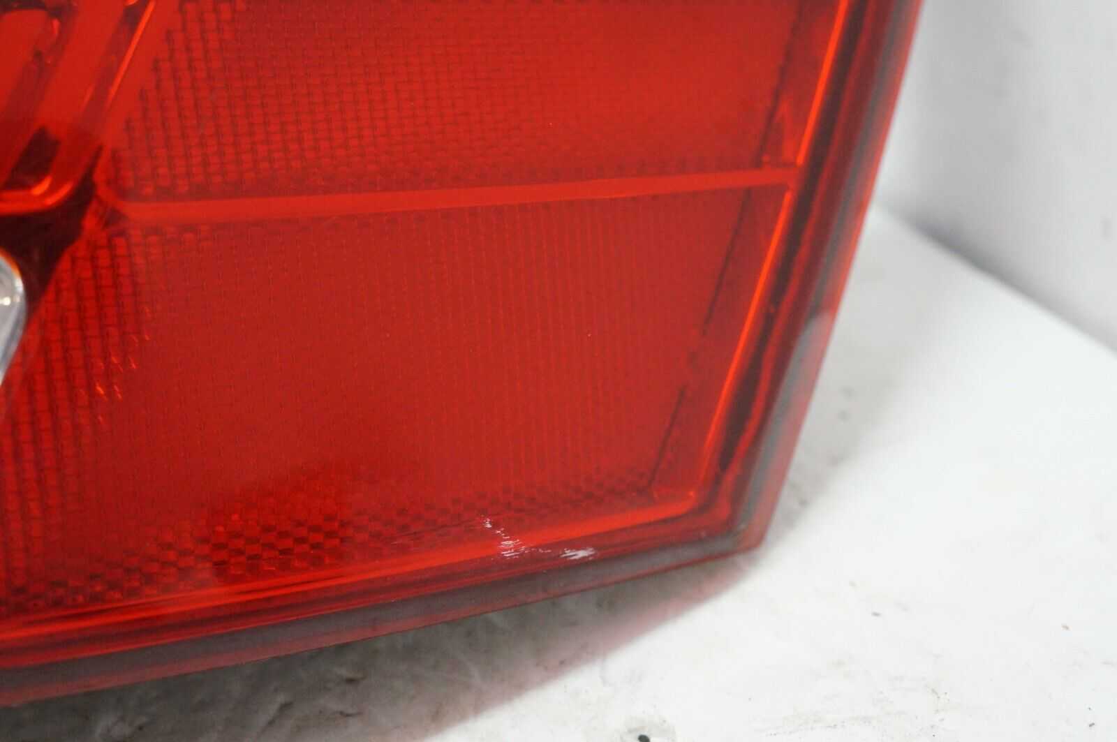 2006-2008 Hyundai Sonata Passenger Right Rear Tail Light 92402-0A000 OEM - Alshned Auto Parts