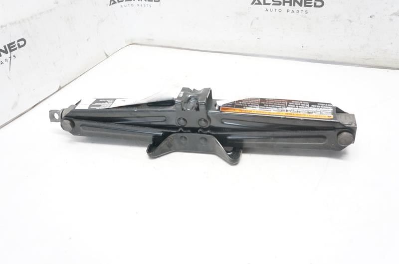 2012-2020 Chevrolet Sonic Lift Jack 13583250 OEM - Alshned Auto Parts