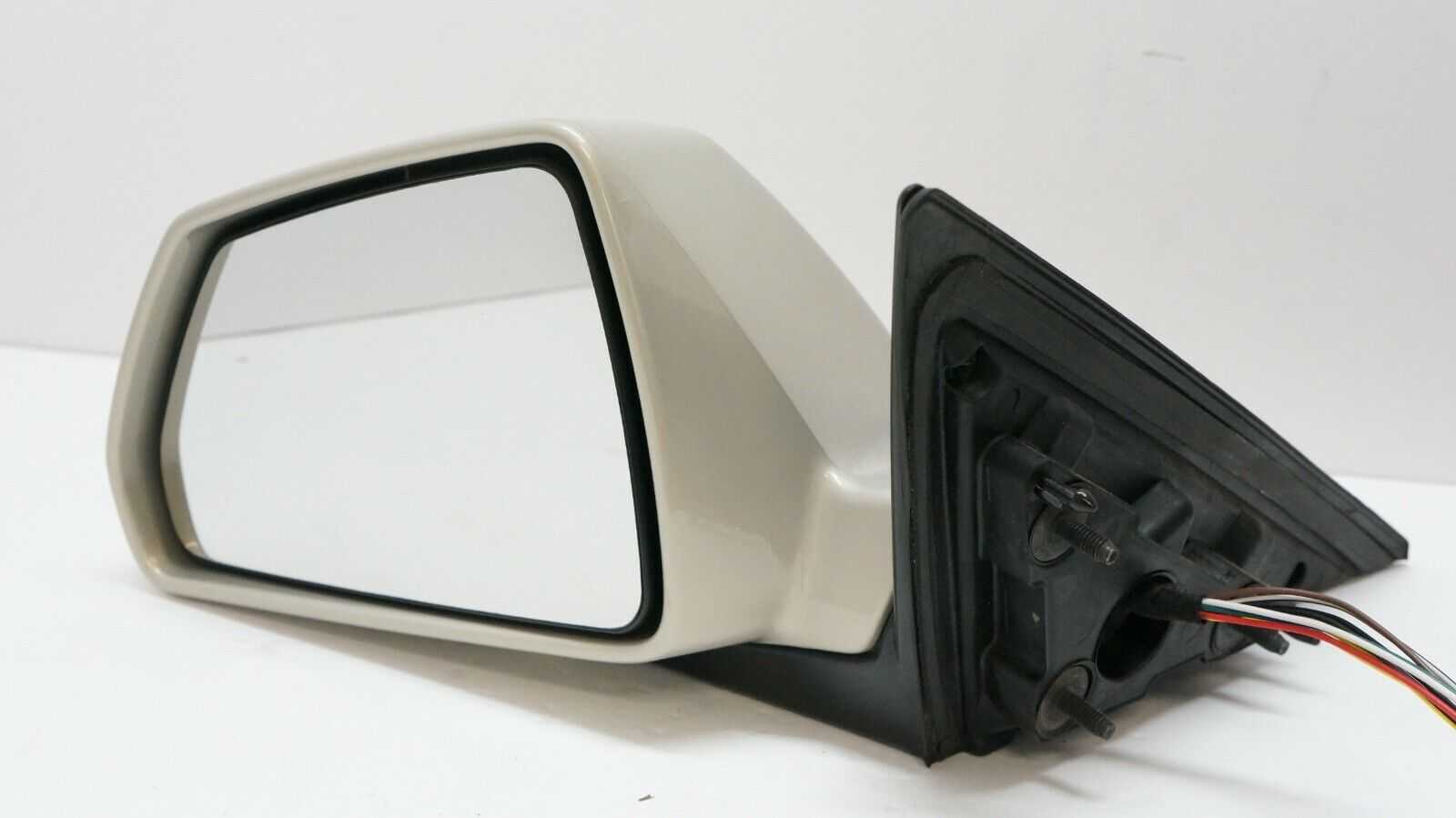 **READ** 08-10 Cadillac CTS Driver Left Outside Rearview Mirror OEM 25828085 - Alshned Auto Parts