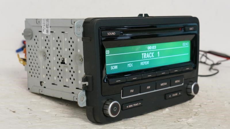 *READ* 12-14 Volkswagen Passat AM/FM CD MP3 Radio OEM 1K0035164D CODE 1592 - Alshned Auto Parts