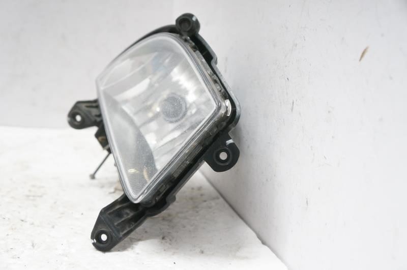 2010-2012 Kia Forte Passenger Right Front Fog Light 922021M000 OEM - Alshned Auto Parts