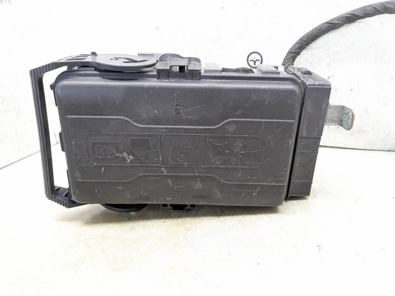 2016-2017 Chevrolet Malibu Engine Fuse Box Relay Junction Block 84144636 OEM - Alshned Auto Parts