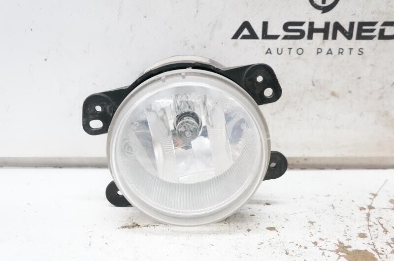 2005-2010 Chrysler 300 Driver Left Front Fog Light 4805856AB - Alshned Auto Parts