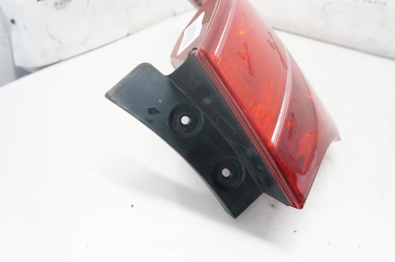 2013-2016 Hyundai Santa Fe Passenger Right RH Rear Tail Light 92402-4Z000 OEM - Alshned Auto Parts