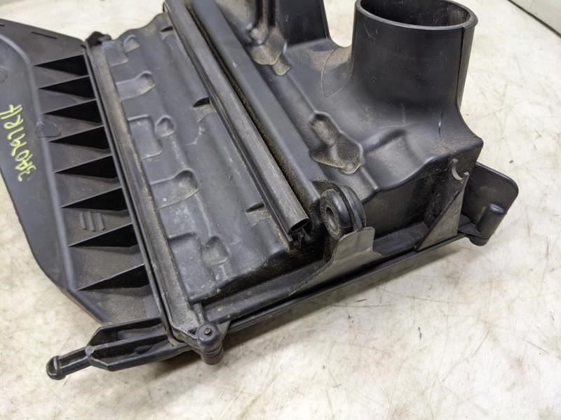 2010-2011 Mercedes-Benz ML350 RH Air Cleaner Intake Box Assy 642-090-20-01 OEM - Alshned Auto Parts