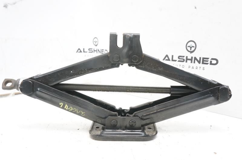 2018 Hyundai Elantra Lift Jack Assembly 09110-F2000 OEM - Alshned Auto Parts