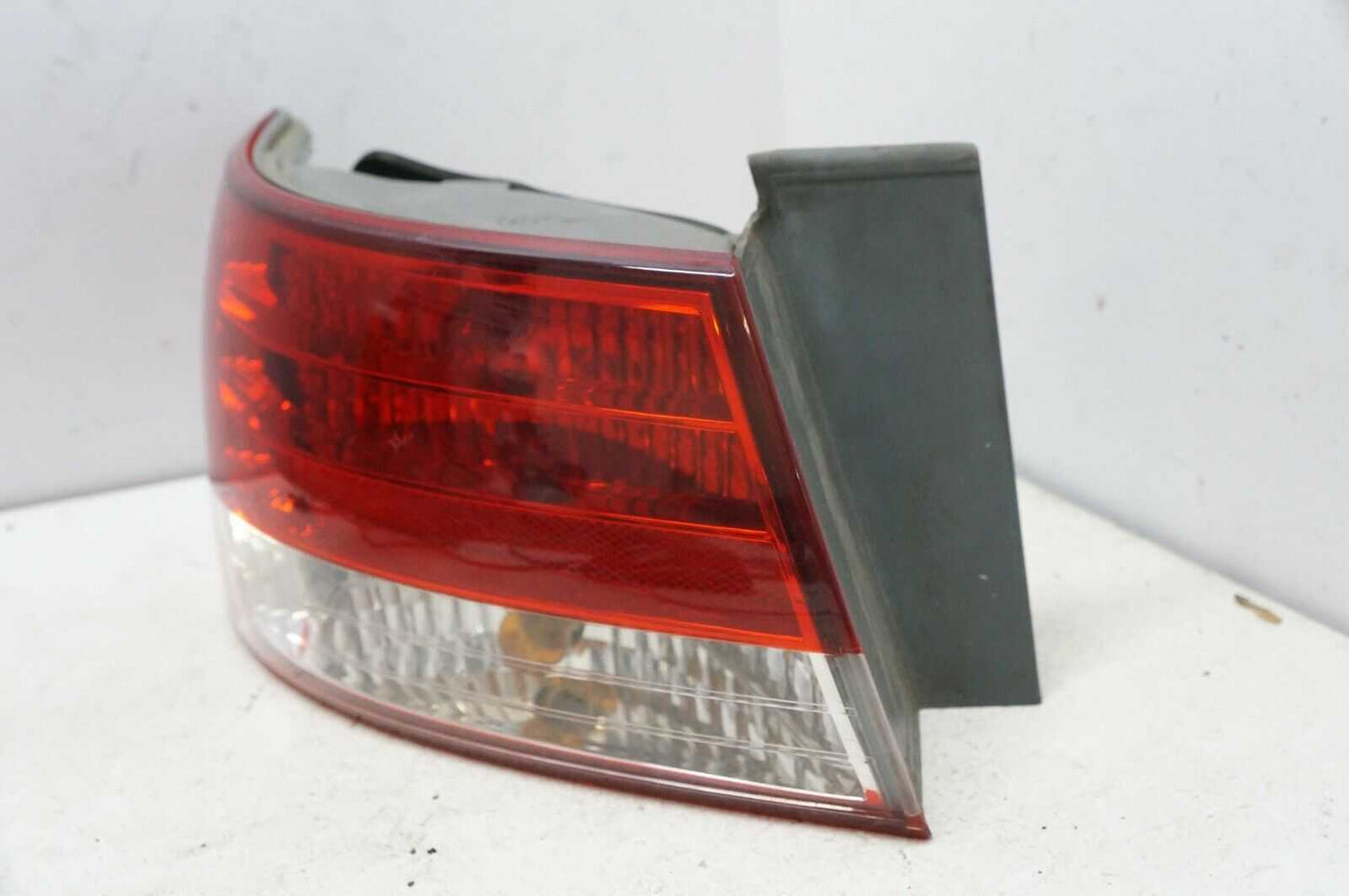 06-07 Hyundai Sonata Driver Left Rear Tail Light 92401-0A000 OEM VA3455 - Alshned Auto Parts