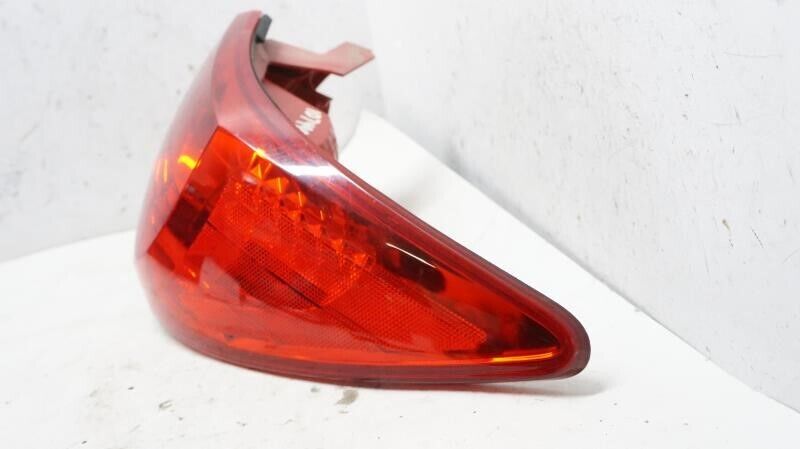 2009-2012 Chevrolet Traverse Passenger Right Rear Tail Light 15912686 OEM - Alshned Auto Parts