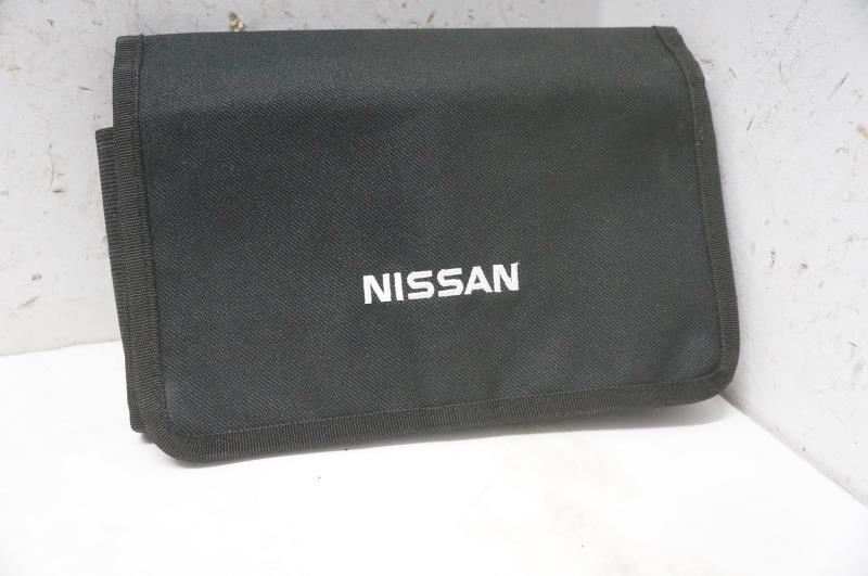 2019 Nissan Rogue Owner's Manual Book Set with Case - Alshned Auto Parts