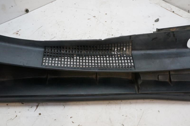 2016 Toyota Prius Cowl Vent Front Panel 55700-47230 OEM - Alshned Auto Parts