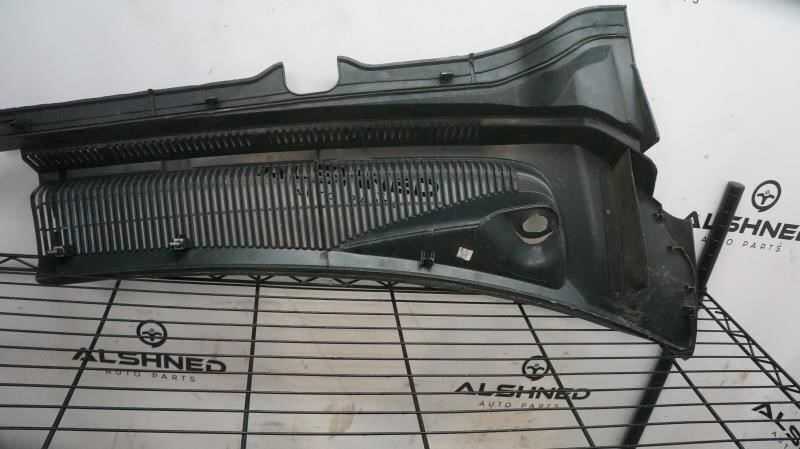 *READ* 11-14 Ford F350 SD Driver Left Windshield Wiper Cowl BC34-2502223-A OEM - Alshned Auto Parts