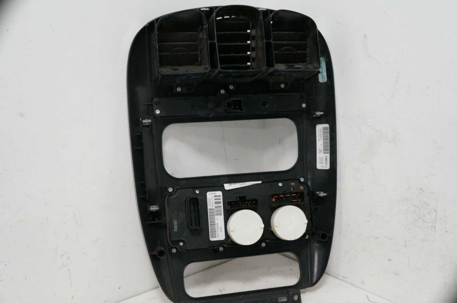 04-07 Chrysler Town & Country Heater AC Climate Control Faceplate 05175359AB OEM - Alshned Auto Parts