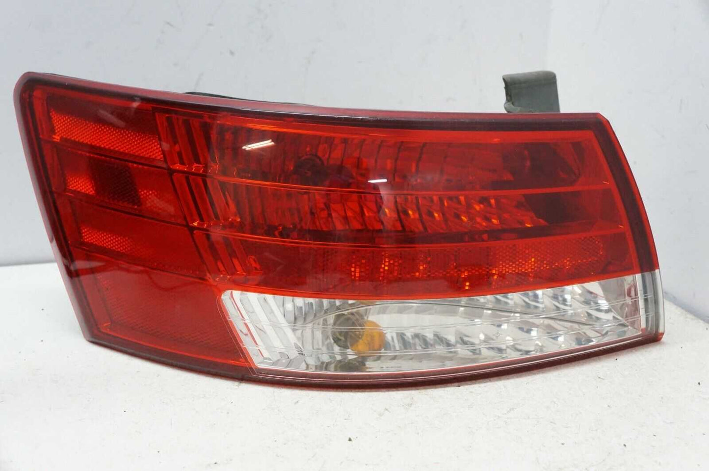 06-07 Hyundai Sonata Driver Left Rear Tail Light 92401-0A000 OEM VA3455 - Alshned Auto Parts