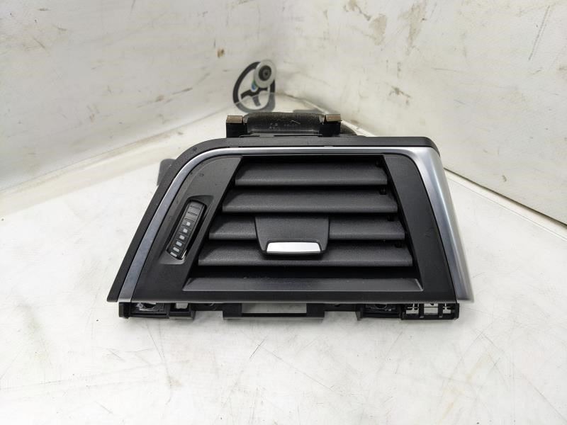 2017-20 BMW 430i xDrive Right Dash Air Vent Grille w Trim Cover 64229346225 OEM - Alshned Auto Parts