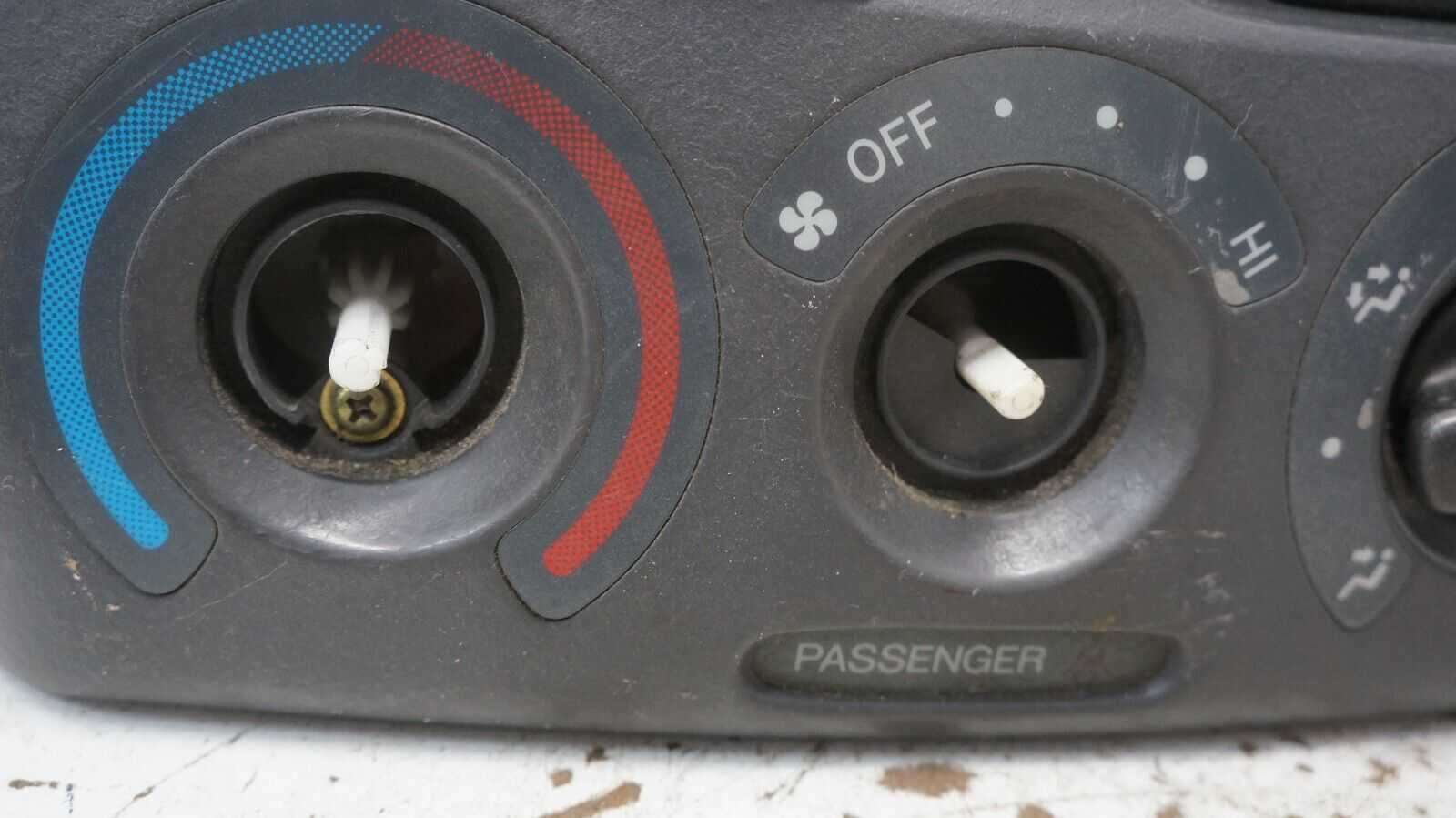 *READ* 00-05 Toyota Yaris AC Heater Climate Temp Control Panel 758268-701D OEM - Alshned Auto Parts