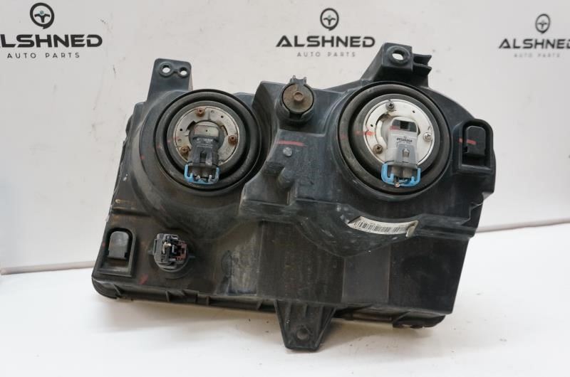 *READ* 2010 Chrysler 300  Passenger Right Front Head Light 57010756AA OEM - Alshned Auto Parts