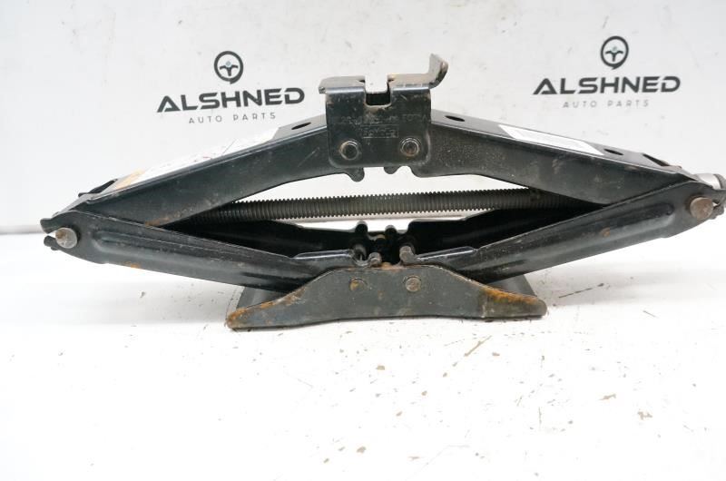 2013 Ford Explorer Lift Jack 1L2A-17A078-AA OEM - Alshned Auto Parts