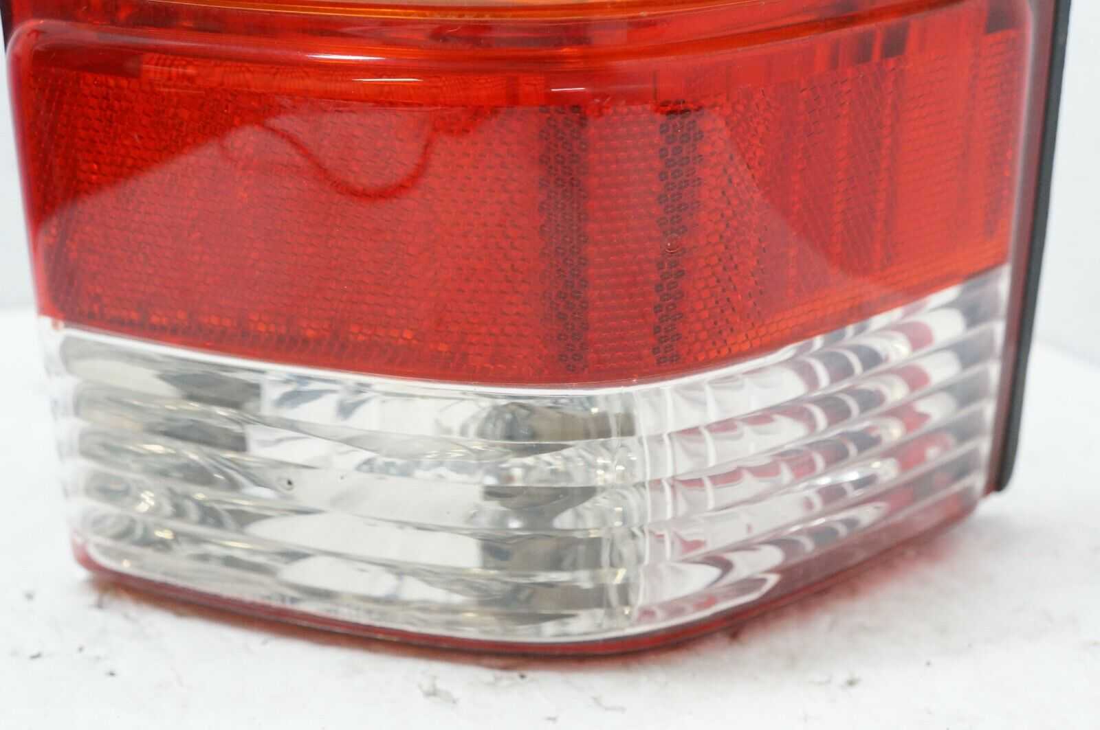 2001-2007 Ford Escape Right Rear Passenger Tail Light Lamp 6L8Z-13404-DA OEM - Alshned Auto Parts