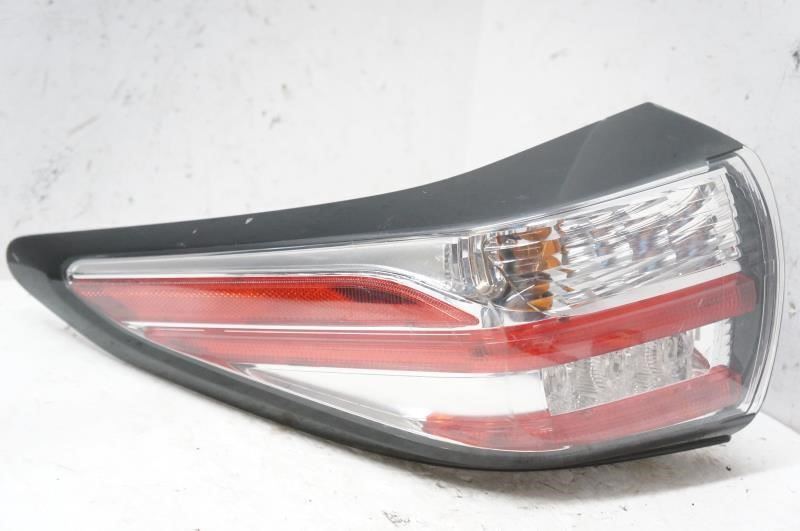 2015 Nissan Murano Driver Left Rear Tail Light 26555-5AA0B OEM - Alshned Auto Parts