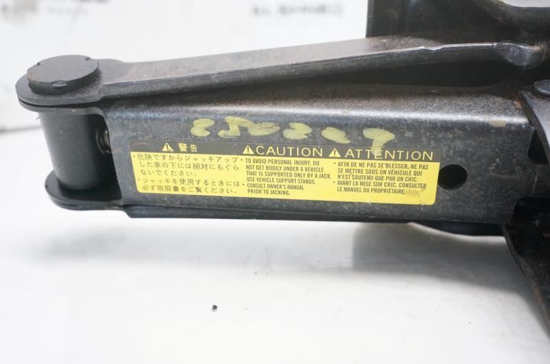 2004-2010 Toyota Sienna Lift Jack 09111-AE011 OEM - Alshned Auto Parts