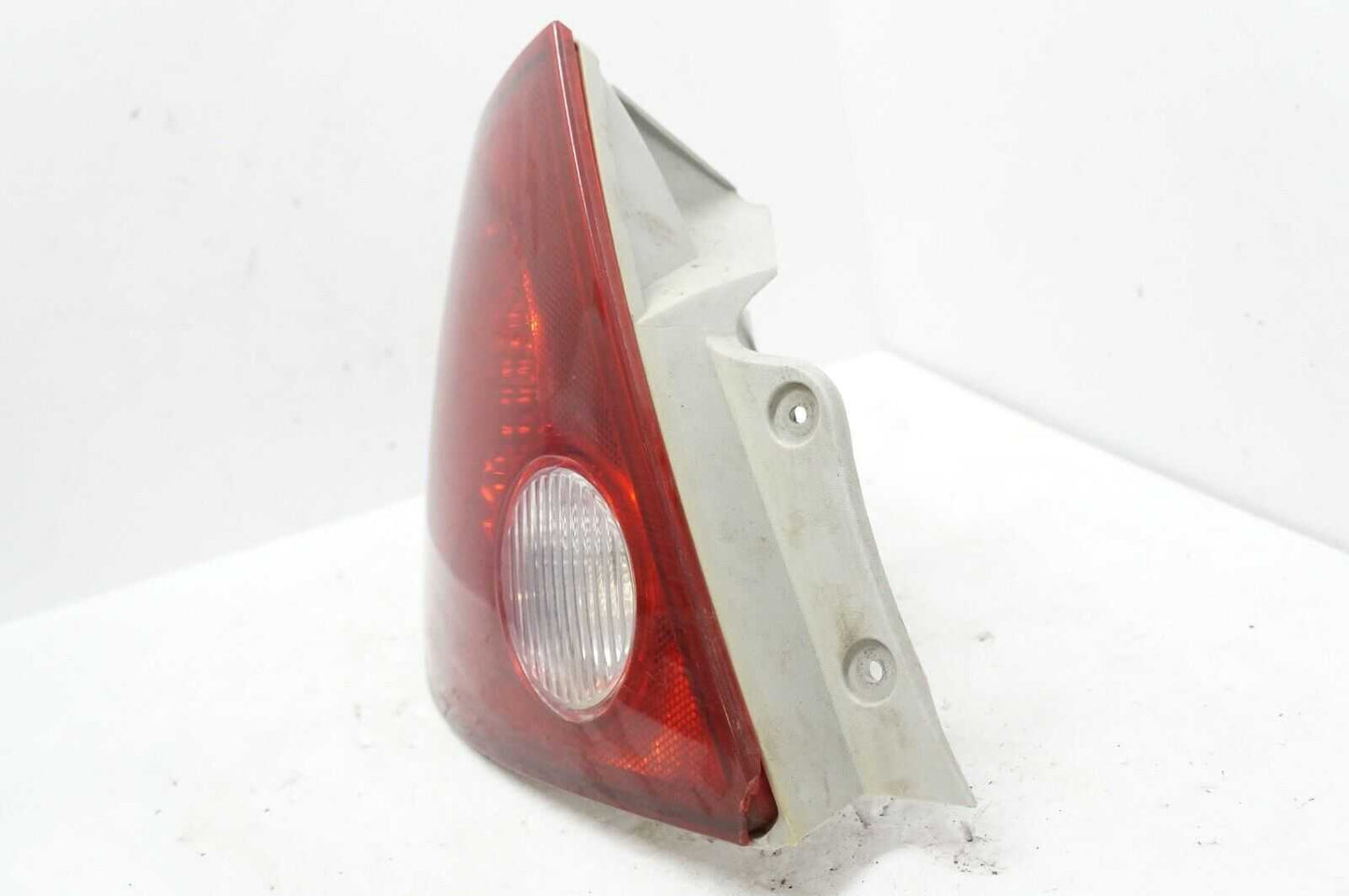 *READ* 05-10 Chevrolet Cobalt Driver Left Rear Tail Light 22751401 OEM VA3910 - Alshned Auto Parts