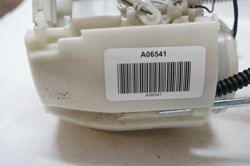 2012 Lincoln MKZ AWD  Fuel Pump Assembly 7E539H307 AB OEM - Alshned Auto Parts