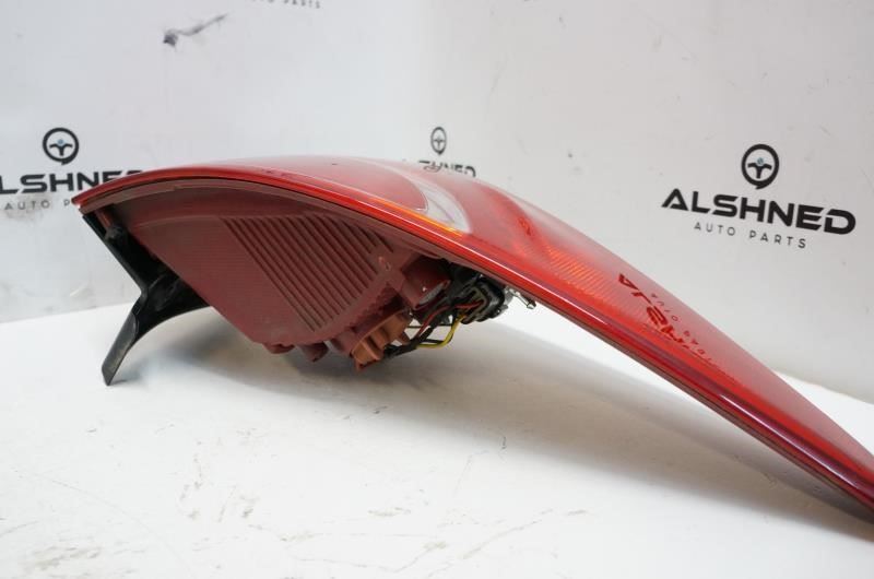 2013 HYUNDAI SANTA FE Left Rear Tail Light 92401-4Z000 OEM - Alshned Auto Parts