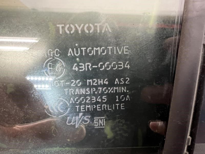 2016-22 Toyota Prius Front Left Door Fixed Quarter Window Glass 68126-47010 OEM