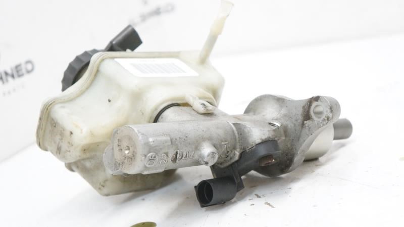 2007 Volkswagen Golf GTI Brake Master Cylinder 1K1611301C OEM - Alshned Auto Parts