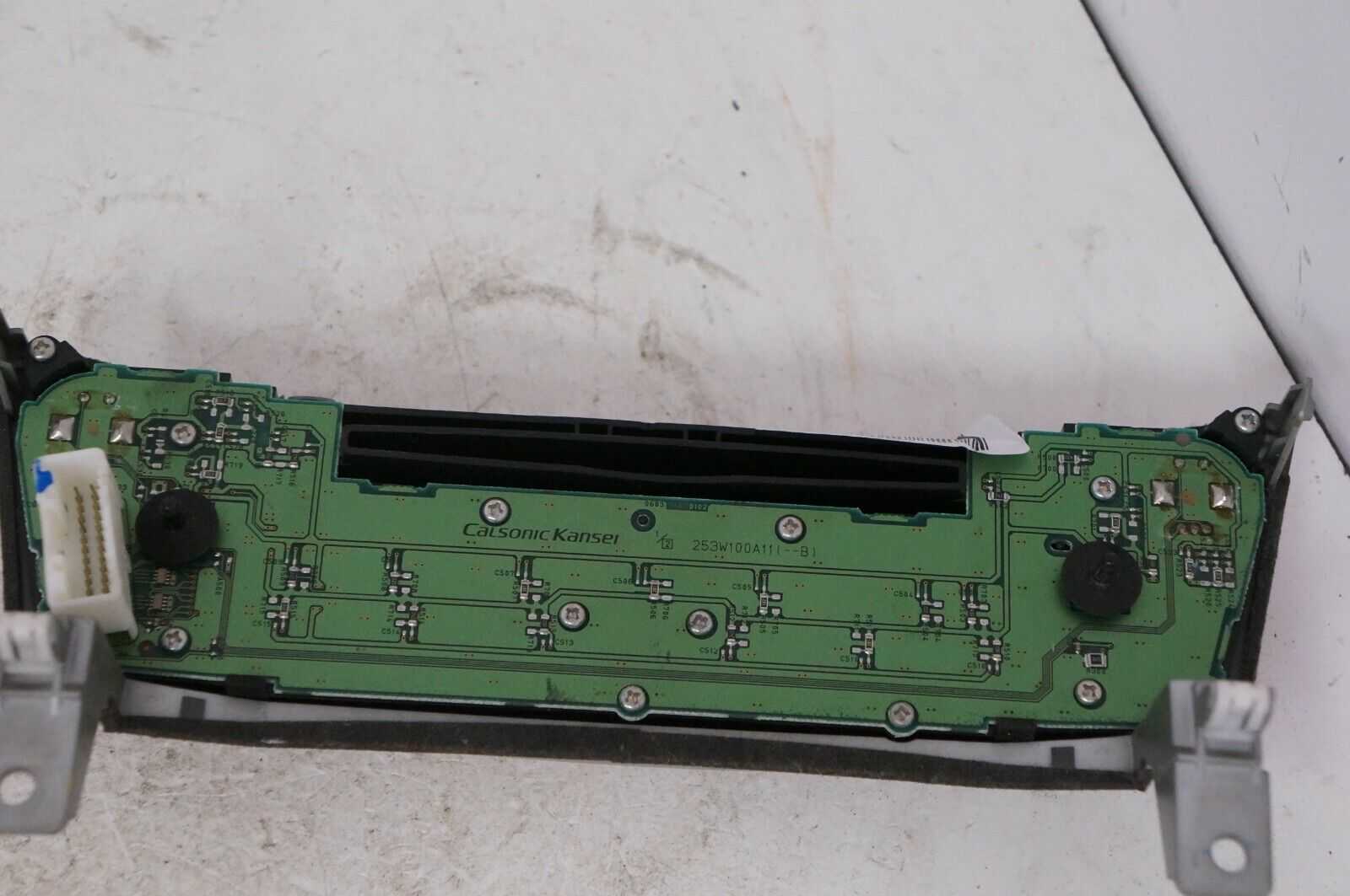 11-13 infiniti m37 radio audio control panel faceplate 253911ma0a oem - Alshned Auto Parts