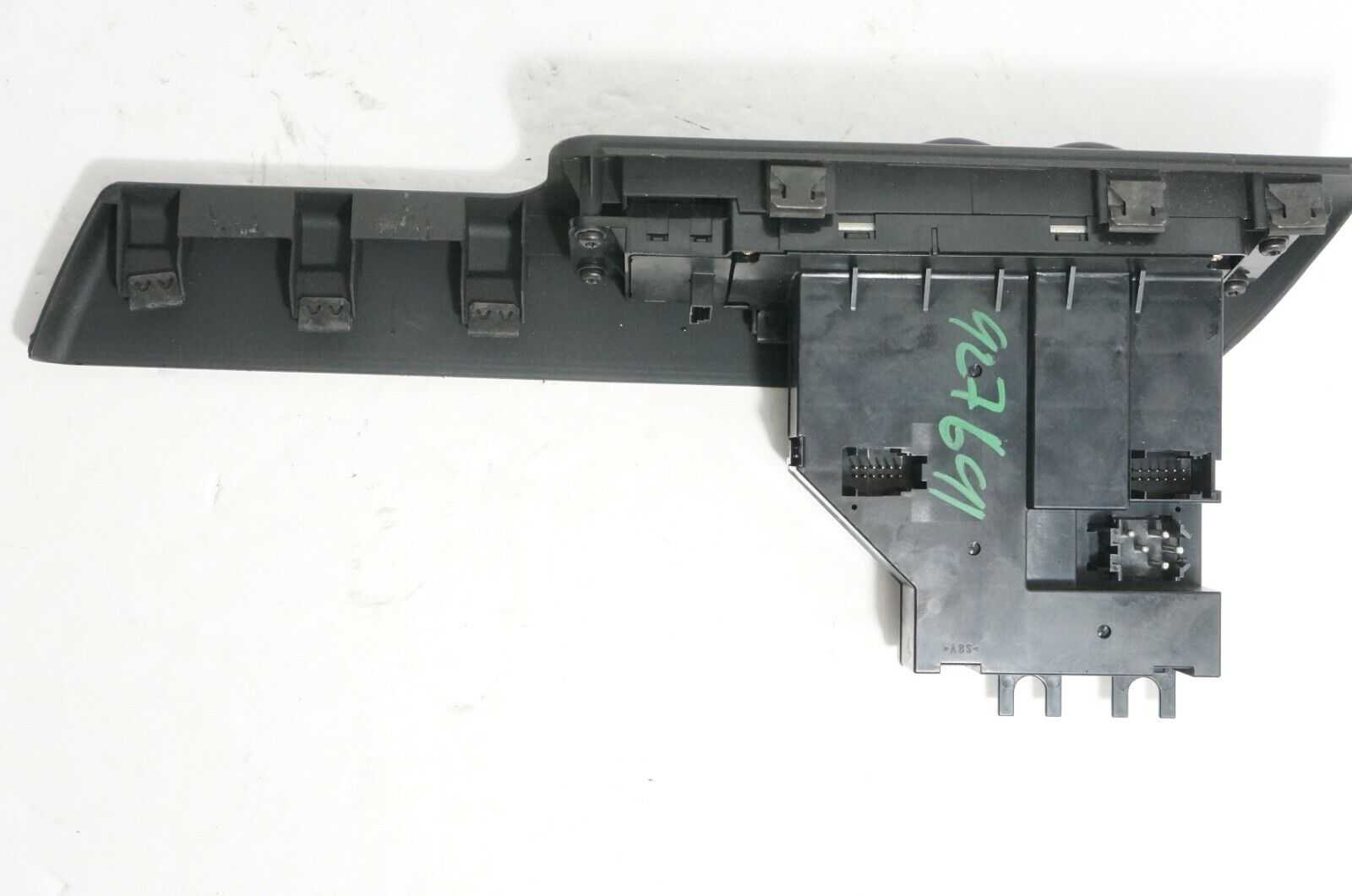 02-04 Land Rover Range Rover Driver Master Window Mirror Switch OEM YUD000291PUY Model  6 925 696 - Alshned Auto Parts