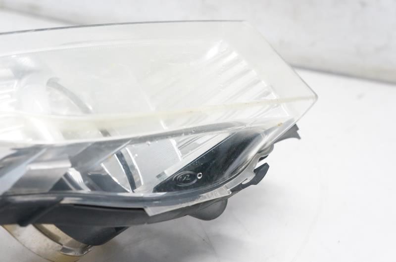 2011-2013 Buick Regal Left  Driver Front Fog Light 22950977 OEM - Alshned Auto Parts