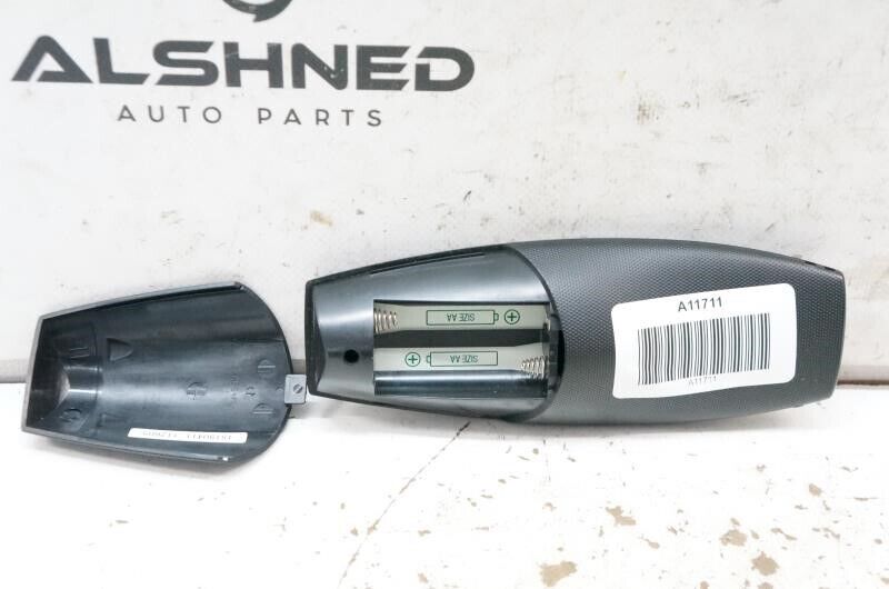 2011 Chevrolet Tahoe Rear Entertainment Remote Control 15190411 OEM - Alshned Auto Parts