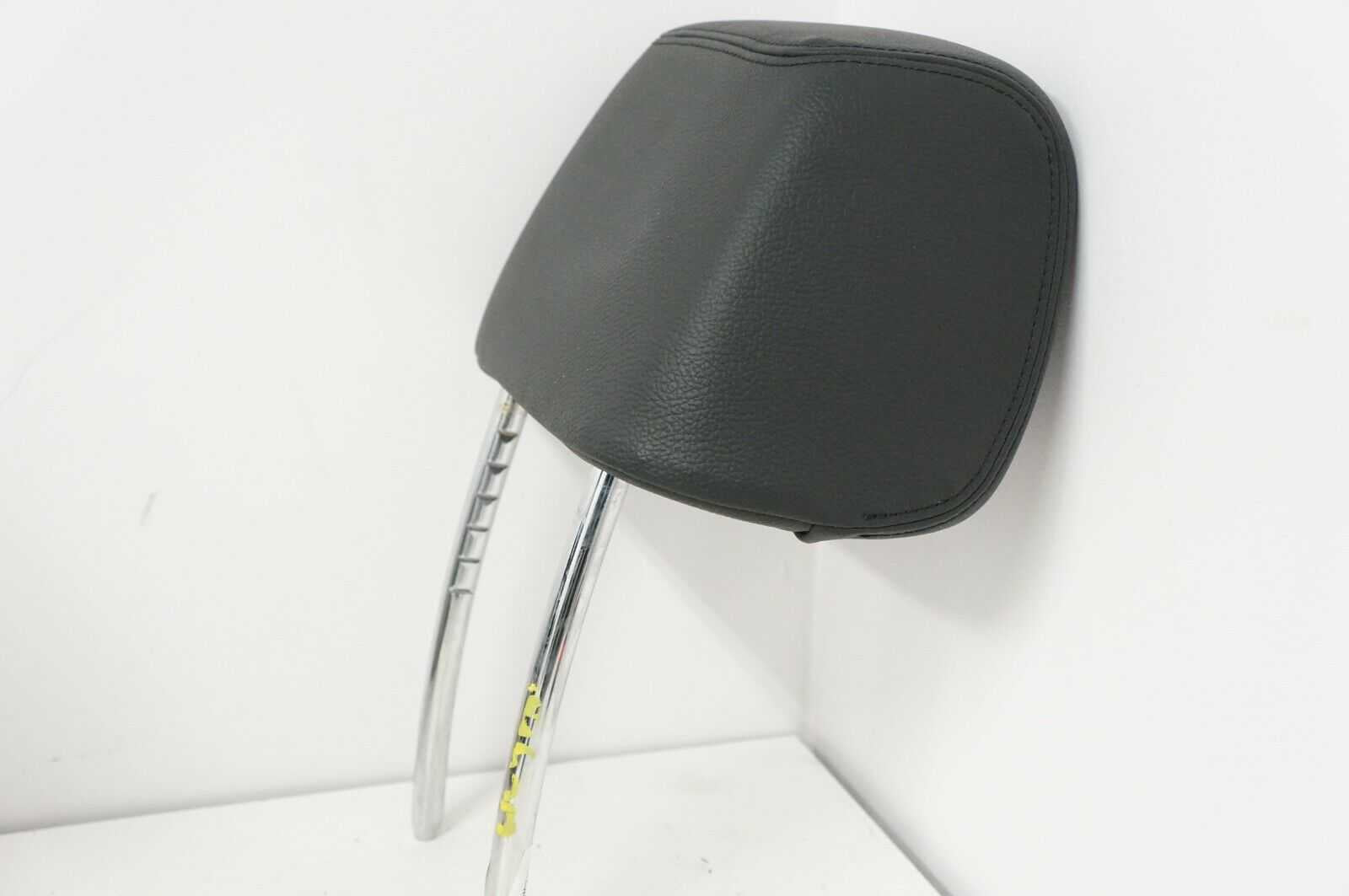 2013 -2015 BMW X1 Front Left Right HEADREST BLACK LEATHER 52-10-7-292-710 OEM Alshned Auto Parts