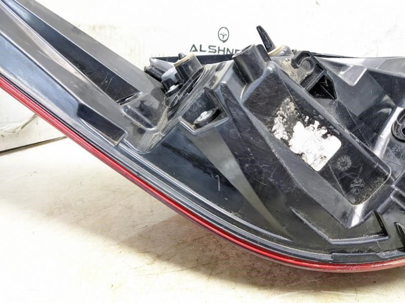 14-16 Hyundai Elantra Rear Passenger Side Tail Light Lamp 92402-3Y500 OEM *ReaD* - Alshned Auto Parts