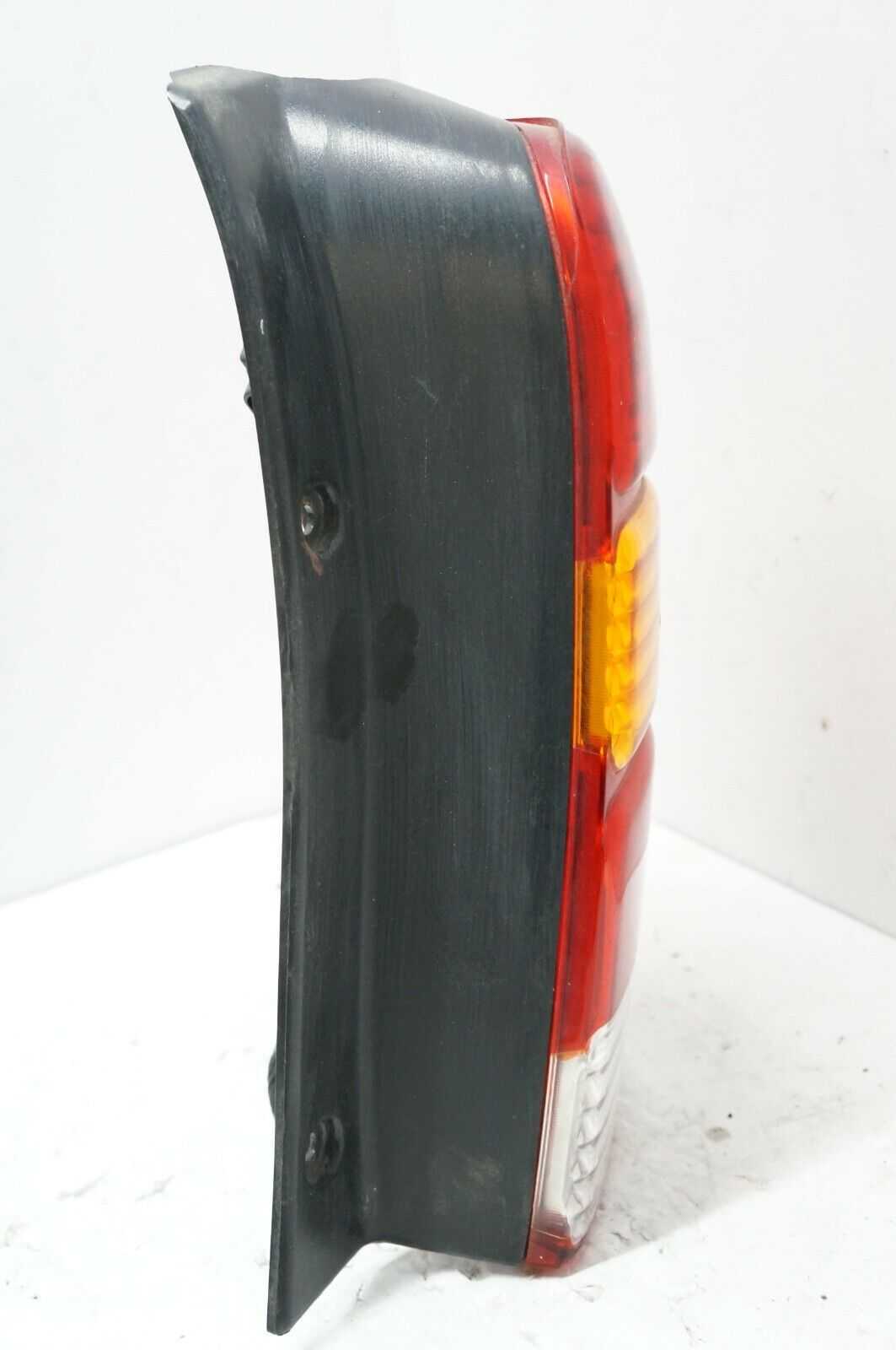 2001-2007 Ford Escape Right Rear Passenger Tail Light Lamp 6L8Z-13404-DA OEM - Alshned Auto Parts