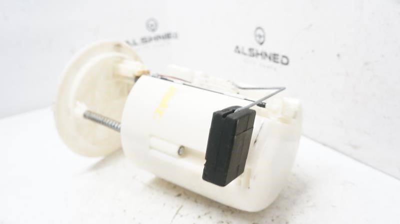 2011-2016 Toyota Sienna Fuel Pump Assembly 77020-08050 OEM - Alshned Auto Parts