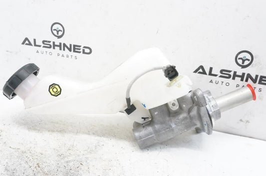 2021 Hyundai Santa Fe Brake Master Cylinder 58510-R5000 OEM - Alshned Auto Parts